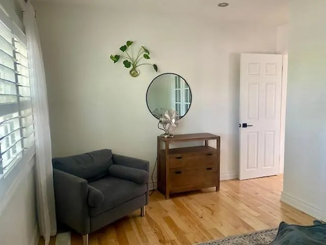 Homestay Clearbrooke Gem- Bright Private Bedroom Close To Yyz Toronto